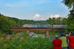 NYLE 6764 & 6758 cross Cattaraugus Creek.